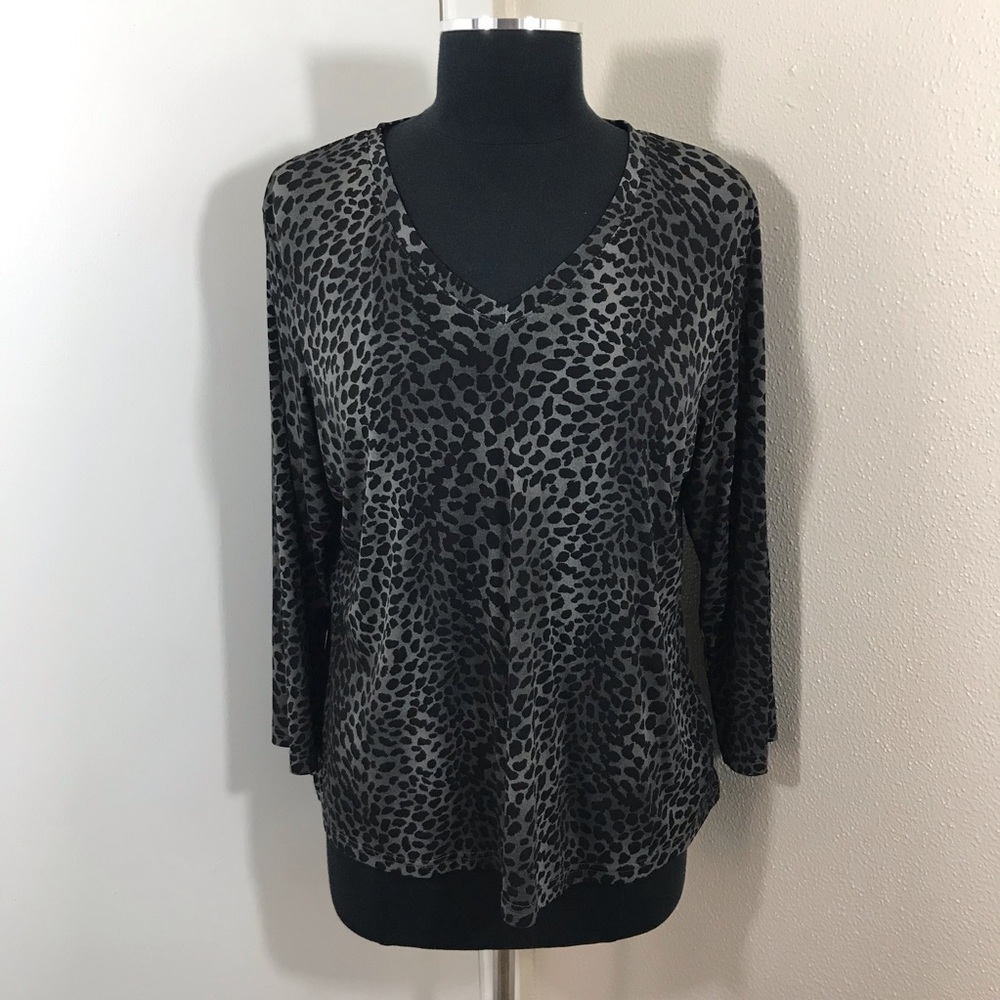 Linda by Louis Dell’olio Animal Print Blouse. Sz L
